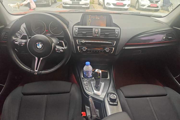 Used BMW 1 Series 2013 Revised 118i Sport Edition Interior 2