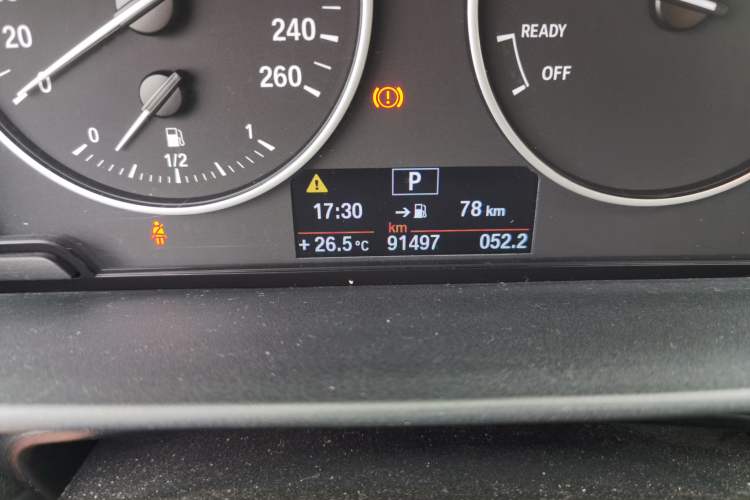 Used BMW 1 Series 2013 Revised 116i Leading Edition Odometer Close Up