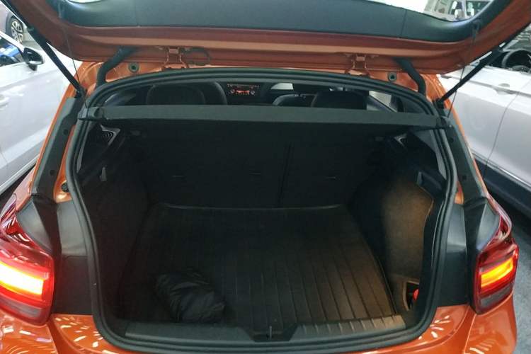 Used BMW 1 Series 2013 Facelifted 118i Leading Edition Trunk