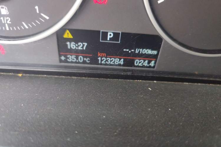 Used BMW 1 Series  Odometer Close Up