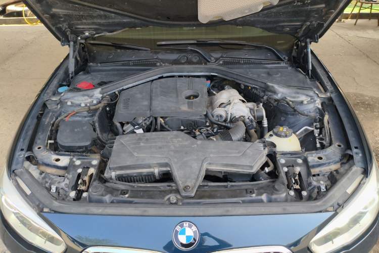 Used BMW 1 Series 2015 120i Sport Design Package Engine Bay