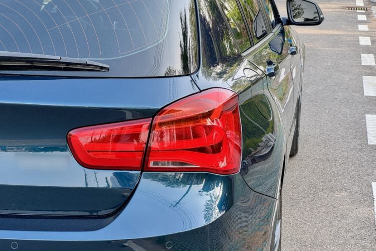 Used BMW 1 Series 2015 120i Sport Design Package Exterior 6