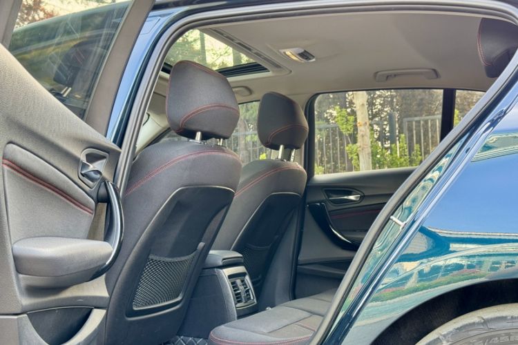 Used BMW 1 Series 2015 120i Sport Design Package Interior 7