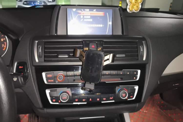 Used BMW 1 Series 2015 120i Leading Model Audio And AC Panel