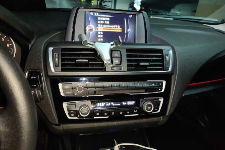 Used BMW 1 Series 2015 120i Sport Design Package Audio And AC Panel