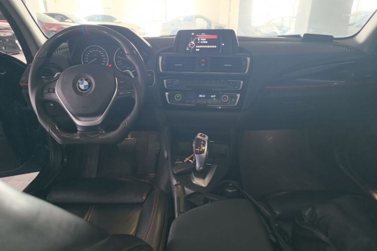 Used BMW 1 Series 2015 120i Sport Design Package Center Console