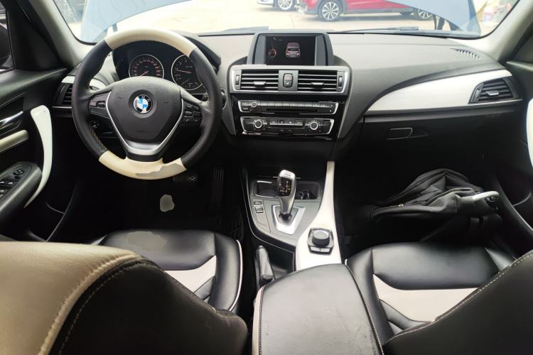 Used BMW 1 Series 2015 118i Urban Design Package Center Console