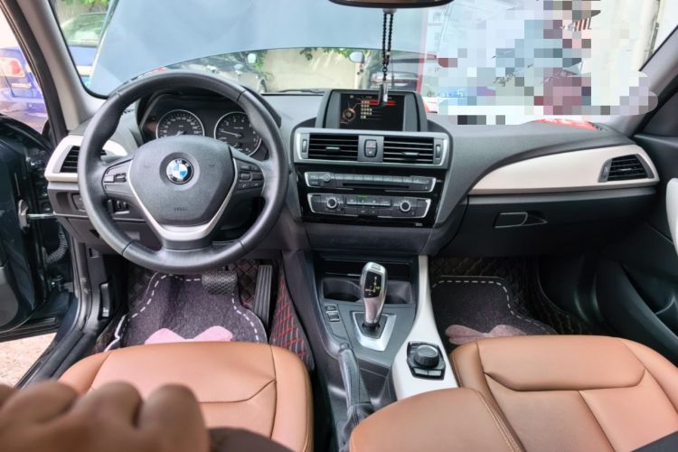 Used BMW 1 Series 2015 118i Leading Model Center Console