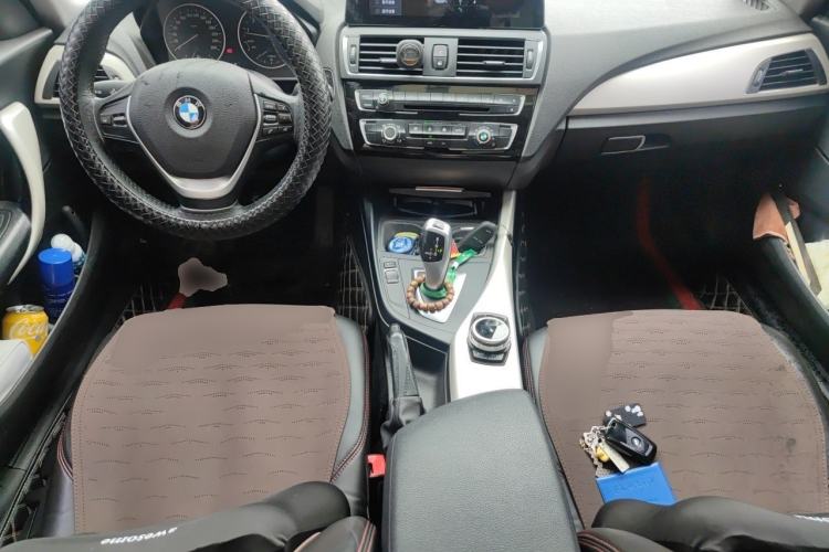 Used BMW 1 Series 2015 118i Leading Model Center Console