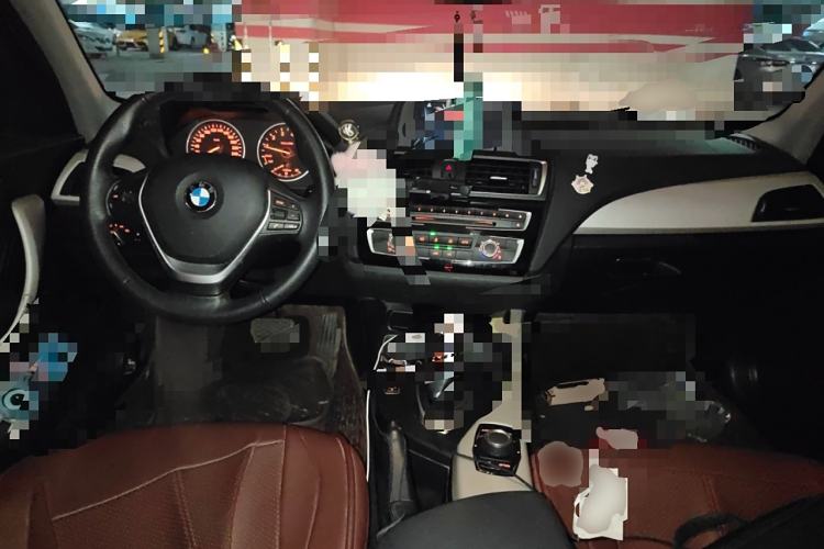 Used BMW 1 Series 2015 118i Leading Model Center Console