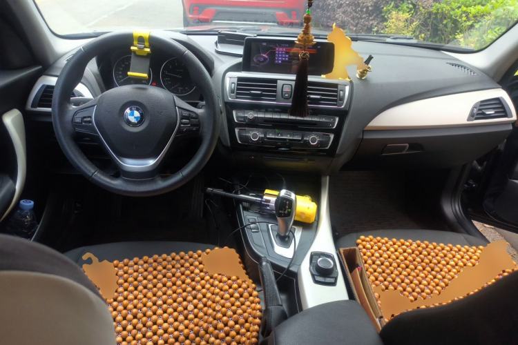 Used BMW 1 Series 2015 118i Leading Model Center Console