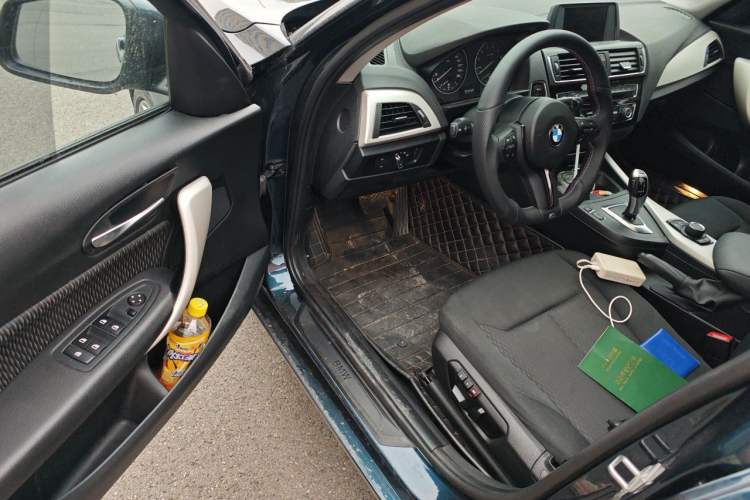 Used BMW 1 Series 2015 120i Sport Design Package Driver Seat