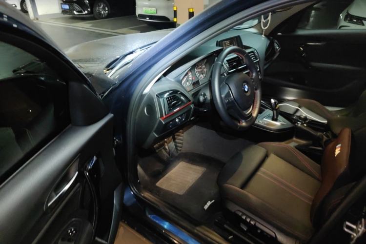 Used BMW 1 Series 2015 120i Sport Design Package Driver Seat