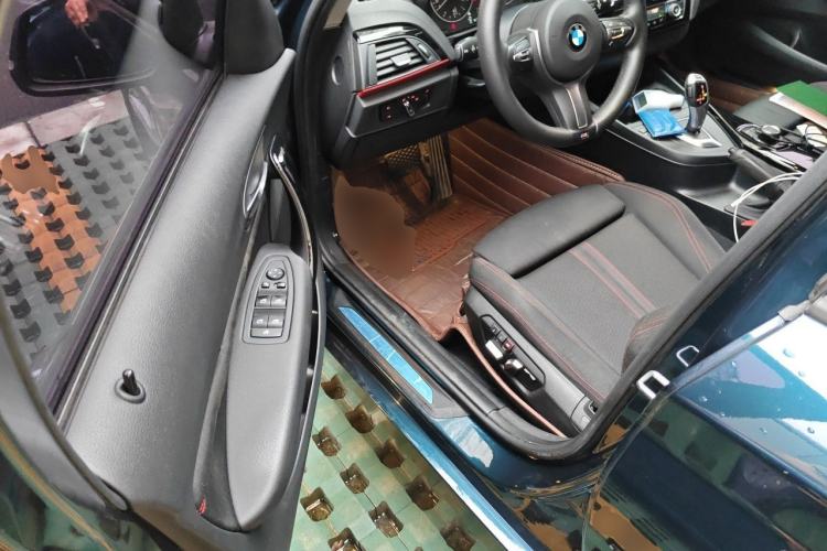 Used BMW 1 Series 2015 120i Sport Design Package Driver Seat