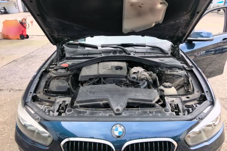 Used BMW 1 Series 2015 118i Leading Model Engine Bay