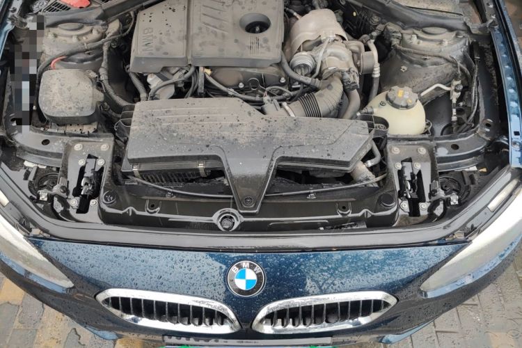 Used BMW 1 Series 2015 118i Leading Model Engine Bay
