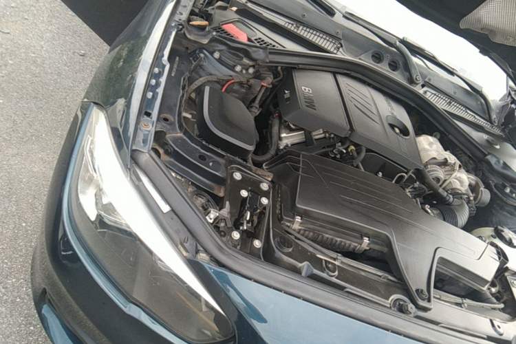 Used BMW 1 Series 2015 118i Leading Model Engine Bay Right