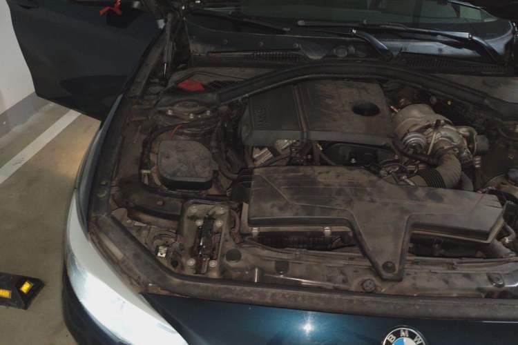 Used BMW 1 Series 2015 120i Leading Model Engine Bay Right