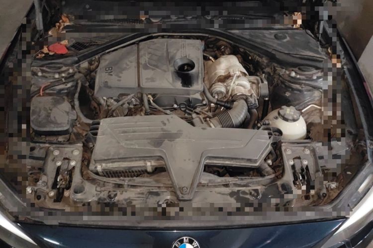 Used BMW 1 Series 2015 118i Leading Model Engine Bay