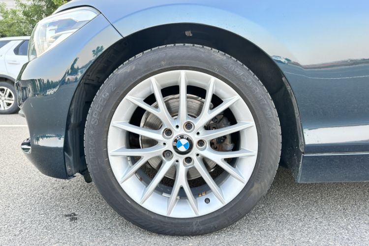 Used BMW 1 Series 2015 120i Leading Model Exterior 1