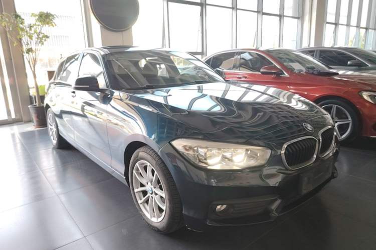 Used BMW 1 Series 2015 118i Leading Model Exterior 1