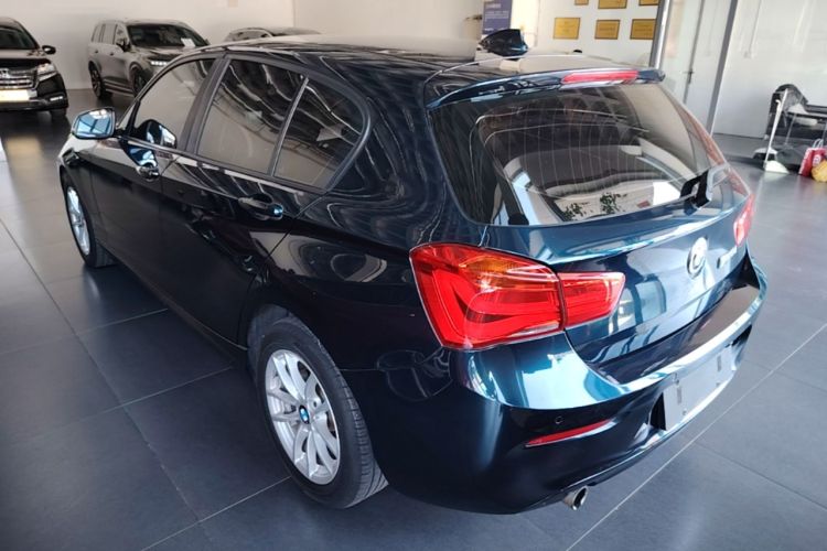 Used BMW 1 Series 2015 118i Leading Model Exterior 2
