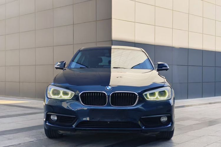 Used BMW 1 Series 2015 120i Leading Model Exterior 2