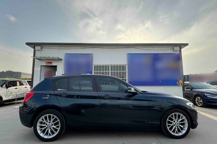 Used BMW 1 Series 2015 120i Leading Model Exterior 3