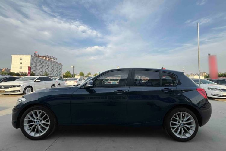 Used BMW 1 Series 2015 120i Leading Model Exterior 4