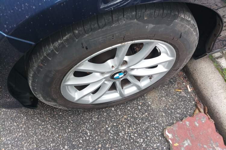 Used BMW 1 Series 2015 118i Leading Model Exterior 4