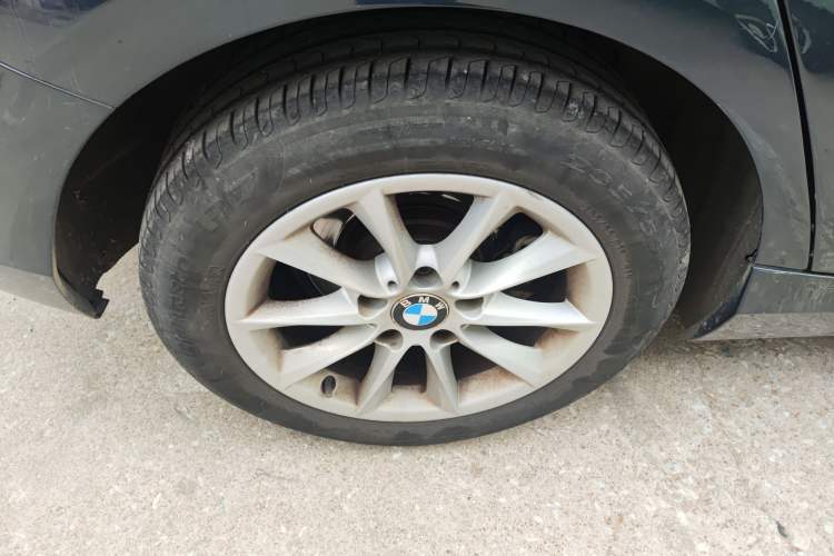 Used BMW 1 Series 2015 118i Urban Design Package Exterior 5