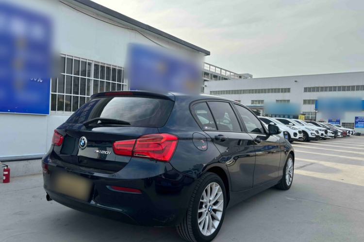 Used BMW 1 Series 2015 120i Leading Model Exterior 7
