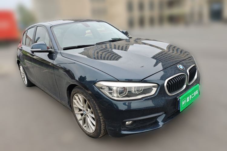 Used BMW 1 Series 2015 120i Sport Design Package Front Right 45 Deg