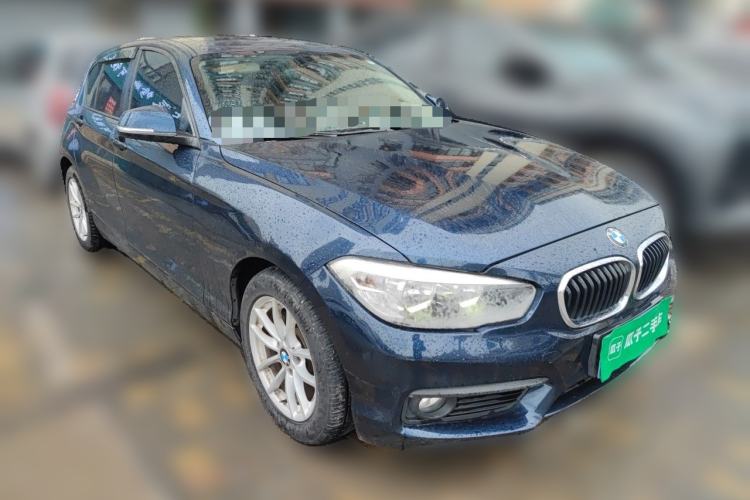 Used BMW 1 Series 2015 118i Leading Model Front Right 45 Deg