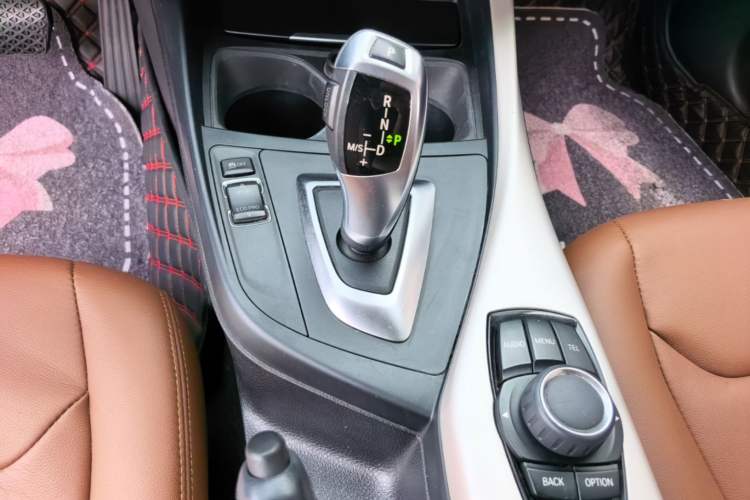 Used BMW 1 Series 2015 118i Leading Model Gear Lever
