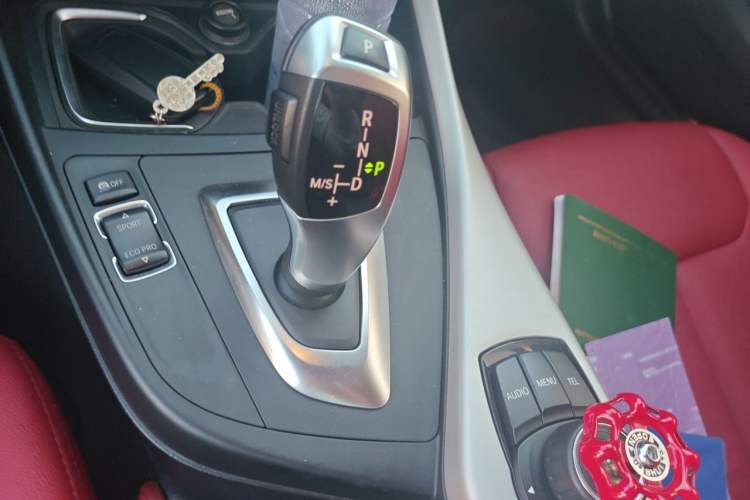 Used BMW 1 Series 2015 120i Leading Model Gear Lever