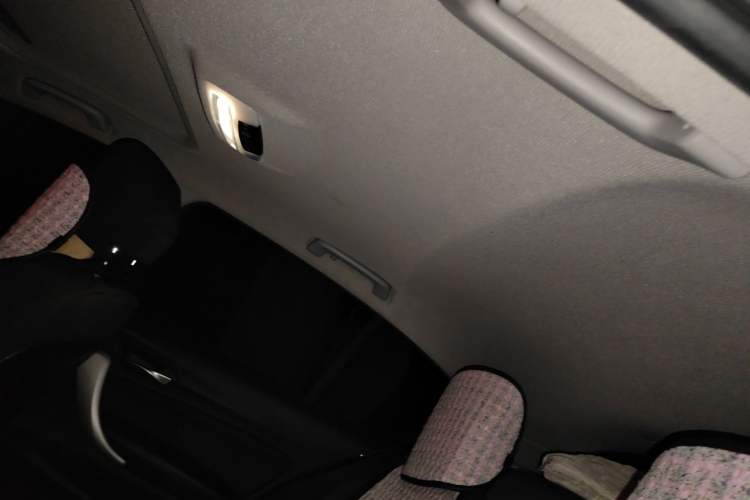 Used BMW 1 Series 2015 120i Leading Model Headliner