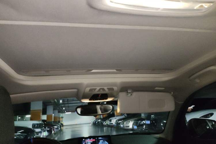 Used BMW 1 Series 2015 118i Leading Model Headliner