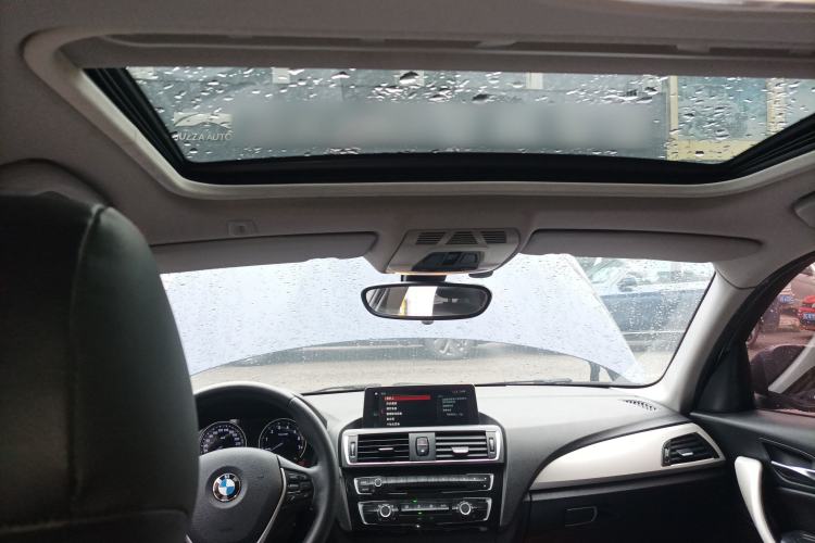 Used BMW 1 Series 2015 118i Leading Model Headliner