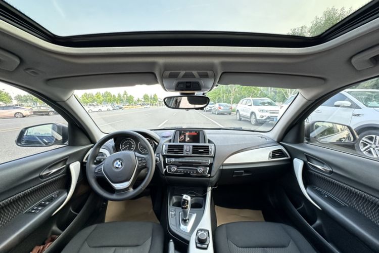 Used BMW 1 Series 2015 120i Leading Model Interior 3