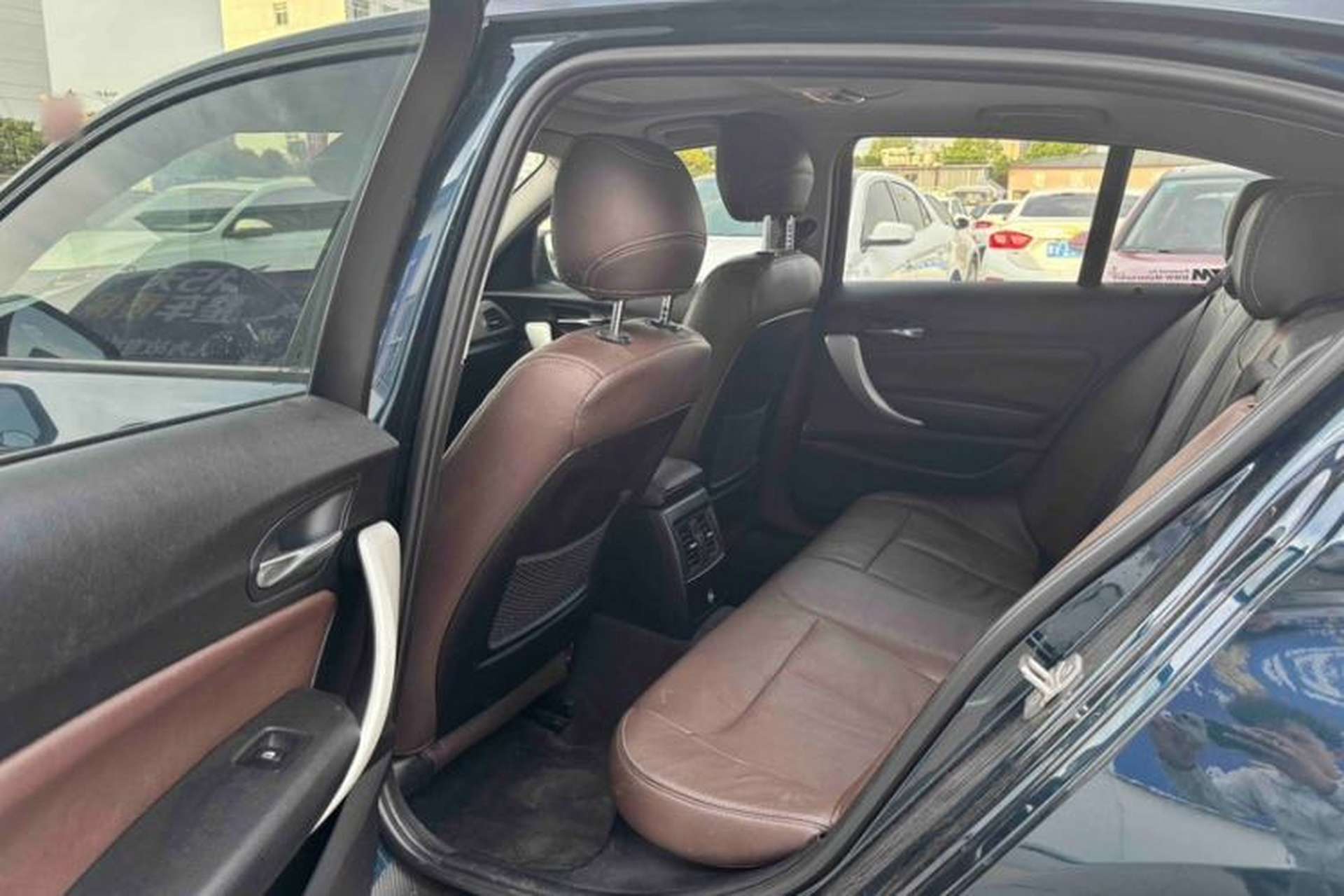 Used BMW 1 Series 2015 120i Leading Model Interior 3
