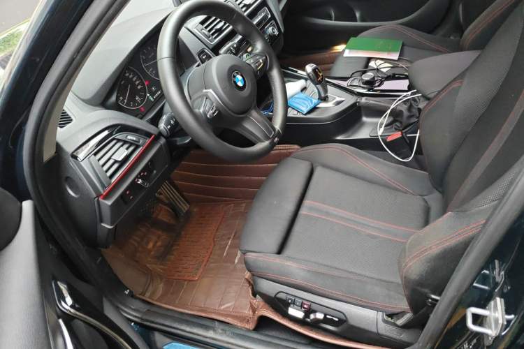 Used BMW 1 Series 2015 120i Sport Design Package Left Front Seat