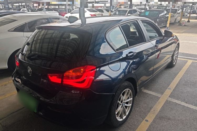 Used BMW 1 Series 2015 118i Leading Model Rear Right 45 Deg