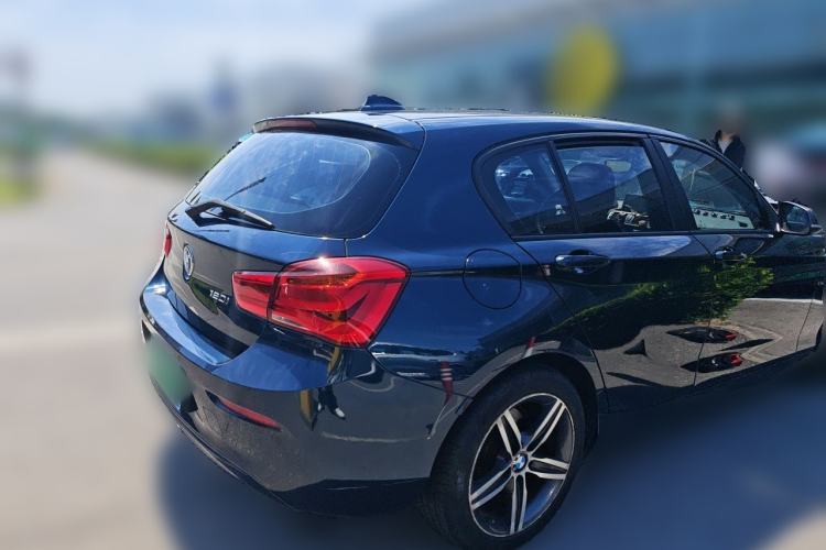 Used BMW 1 Series 2015 120i Sport Design Package Rear Right 45 Deg