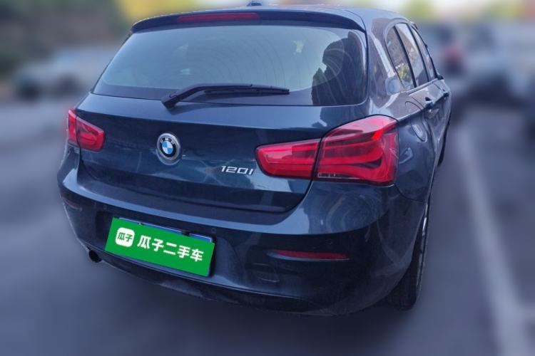 Used BMW 1 Series 2015 120i Leading Model Rear Right 45 Deg