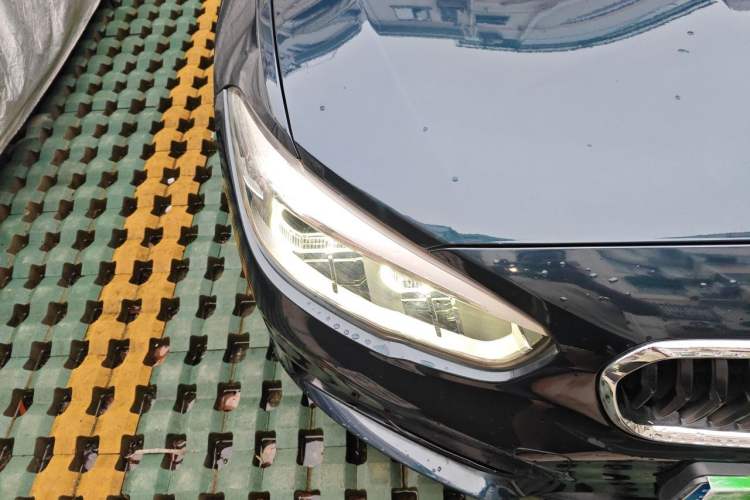 Used BMW 1 Series 2015 120i Sport Design Package Right Front Headlight