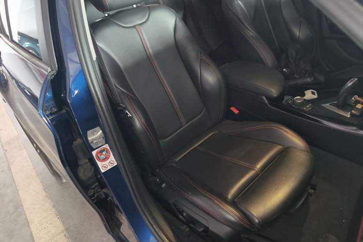 Used BMW 1 Series 2015 120i Sport Design Package Right Front Seat