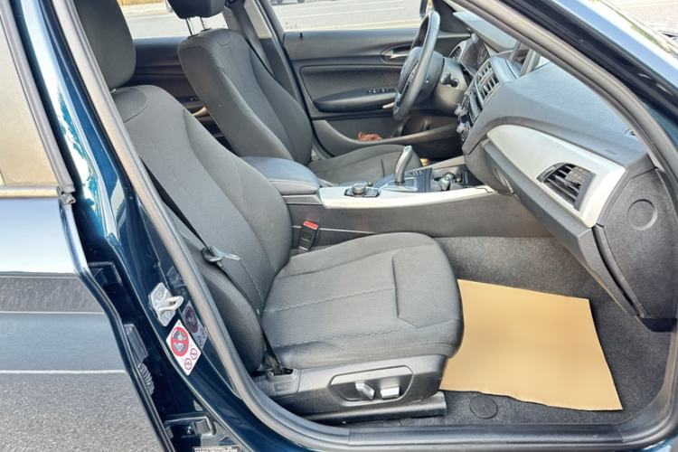 Used BMW 1 Series 2015 120i Leading Model Right Front Seat