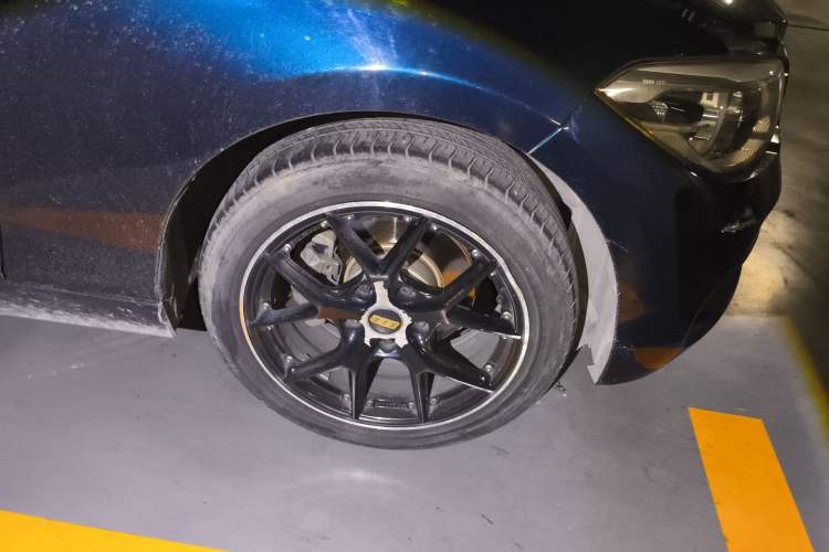 Used BMW 1 Series 2015 120i Leading Model Right Front Wheel Hub