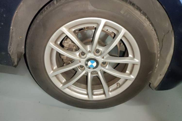 Used BMW 1 Series 2015 118i Leading Model Right Front Wheel Hub